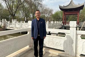 任作宝  副教授